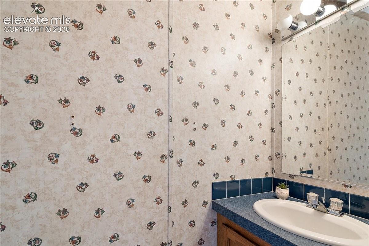 Listing photo 15 for 9735 Avenida Alegre Point