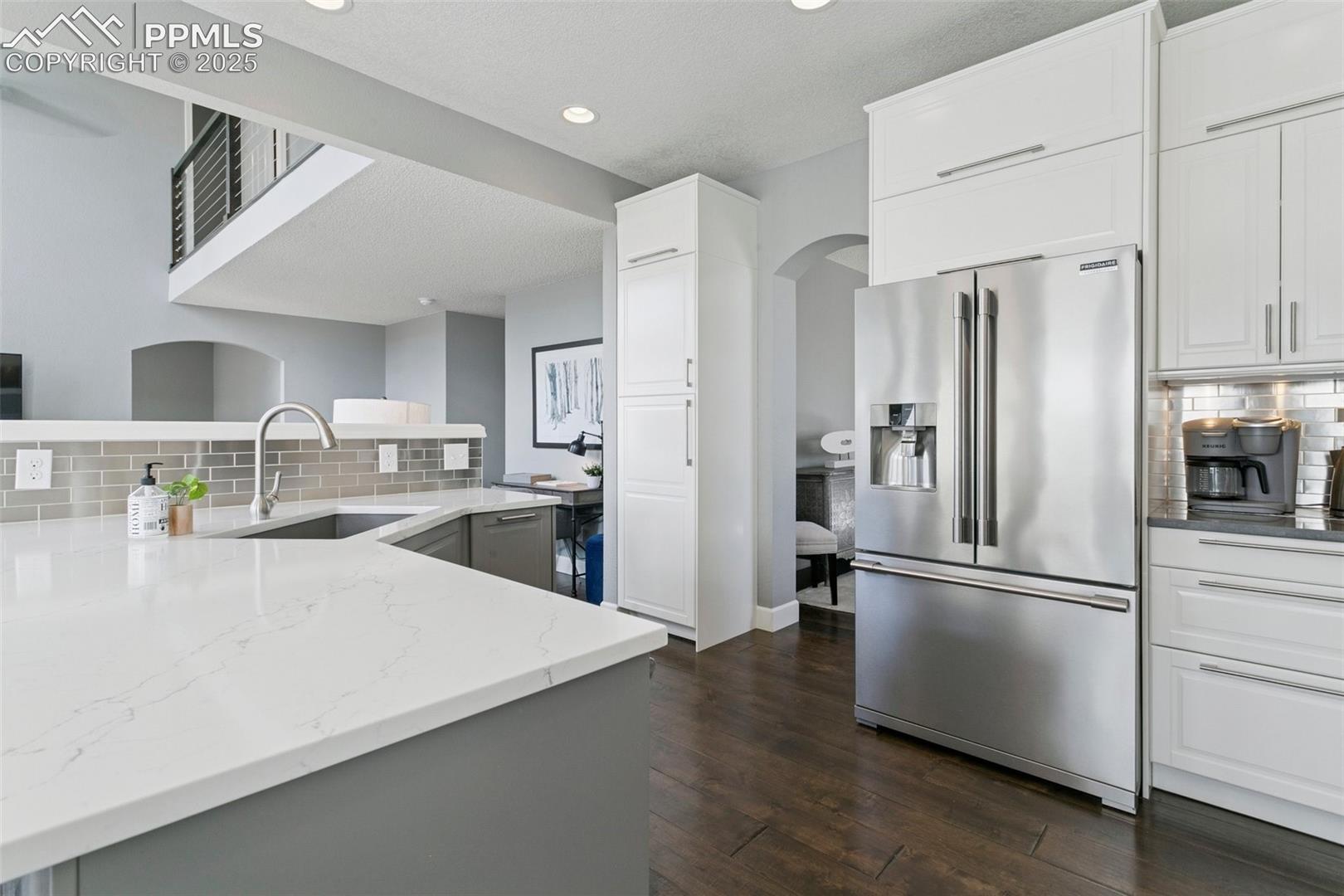 Listing photo 14 for 15510 Jessie Drive