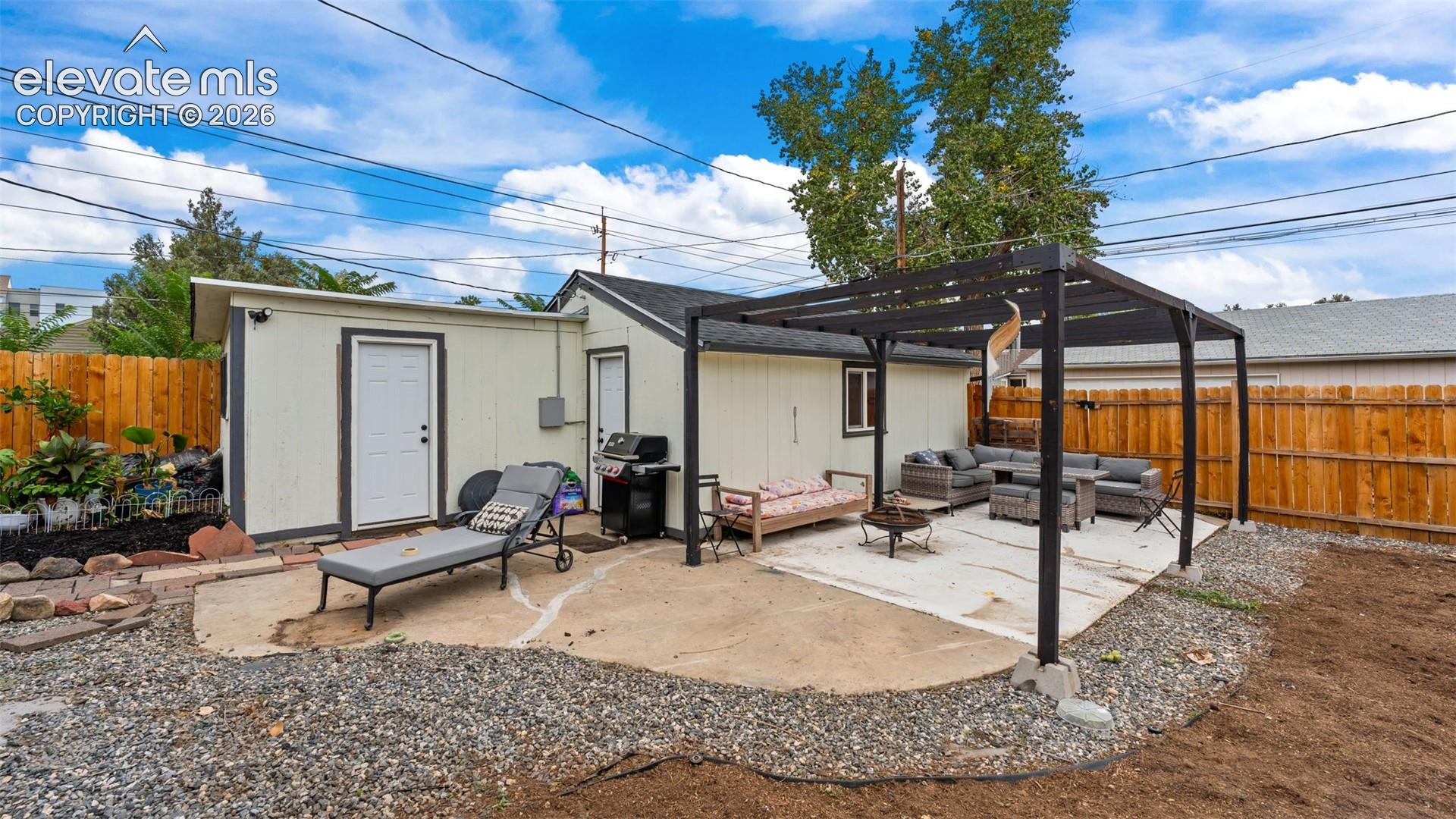 Listing photo 30 for 1380 Trenton Street