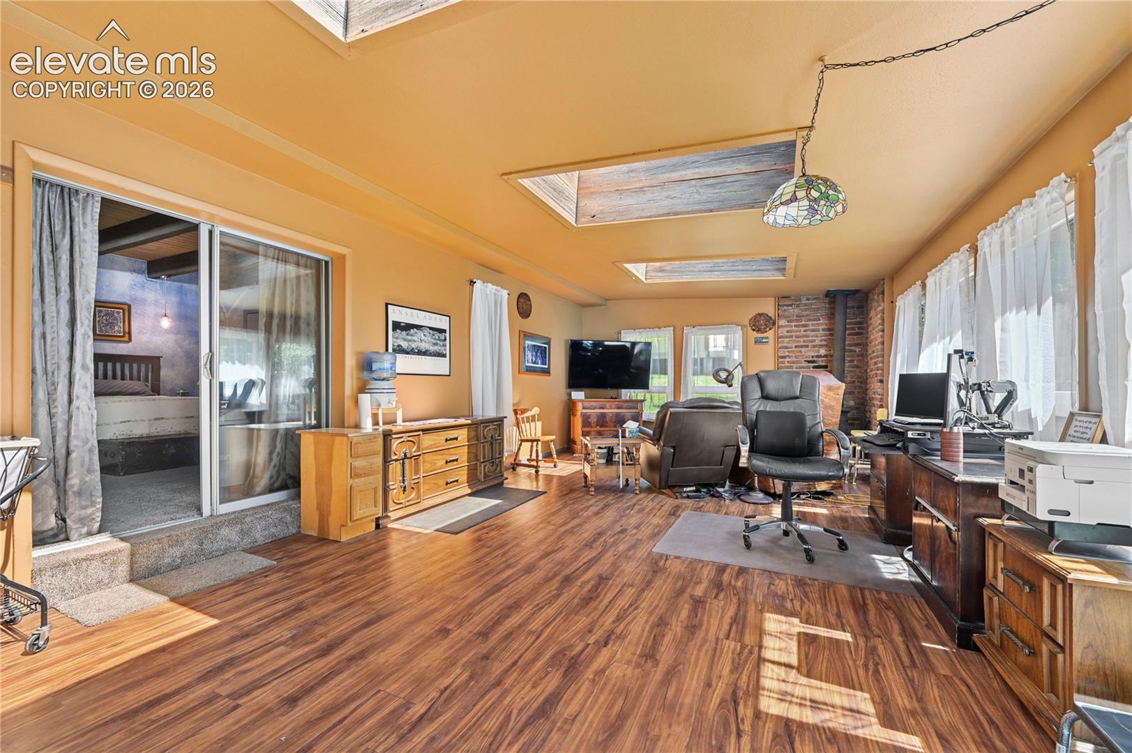 Listing photo 34 for 4455 Heizer Street