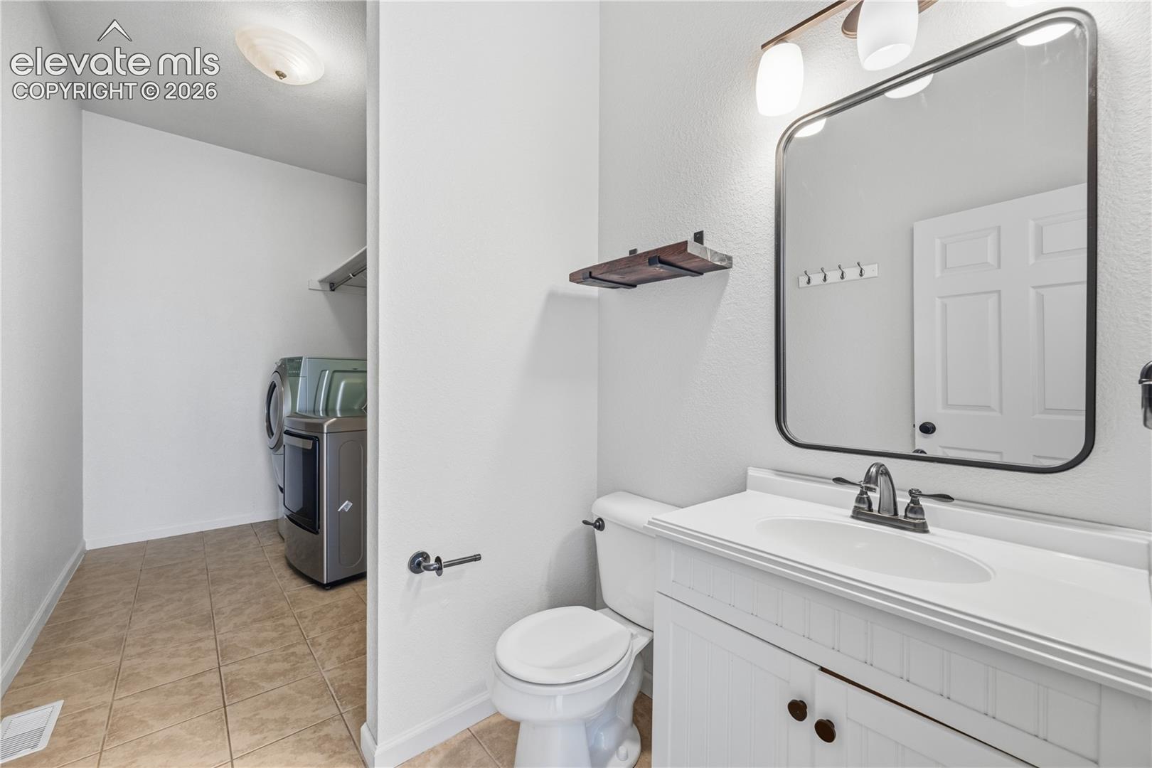 Listing photo 44 for 6650 Riata Court