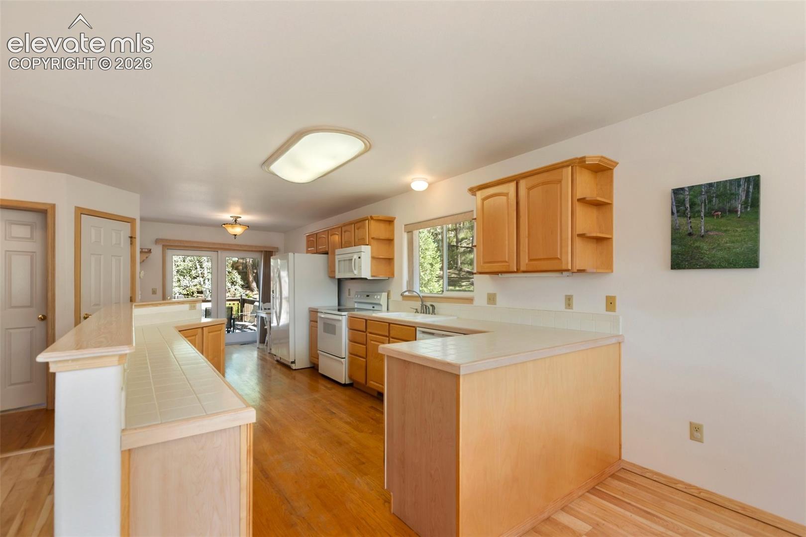 Listing photo 9 for 625 Sun Valley Drive