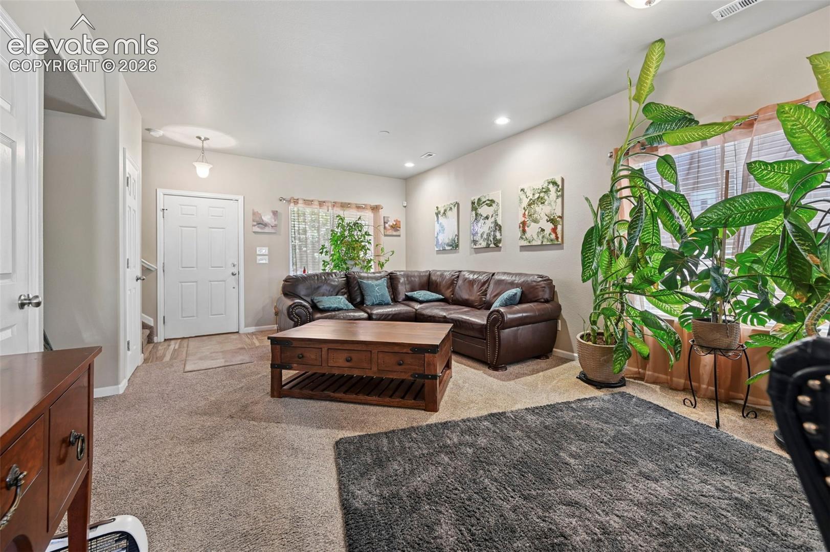 Listing photo 7 for 5053 Killdeer Drive