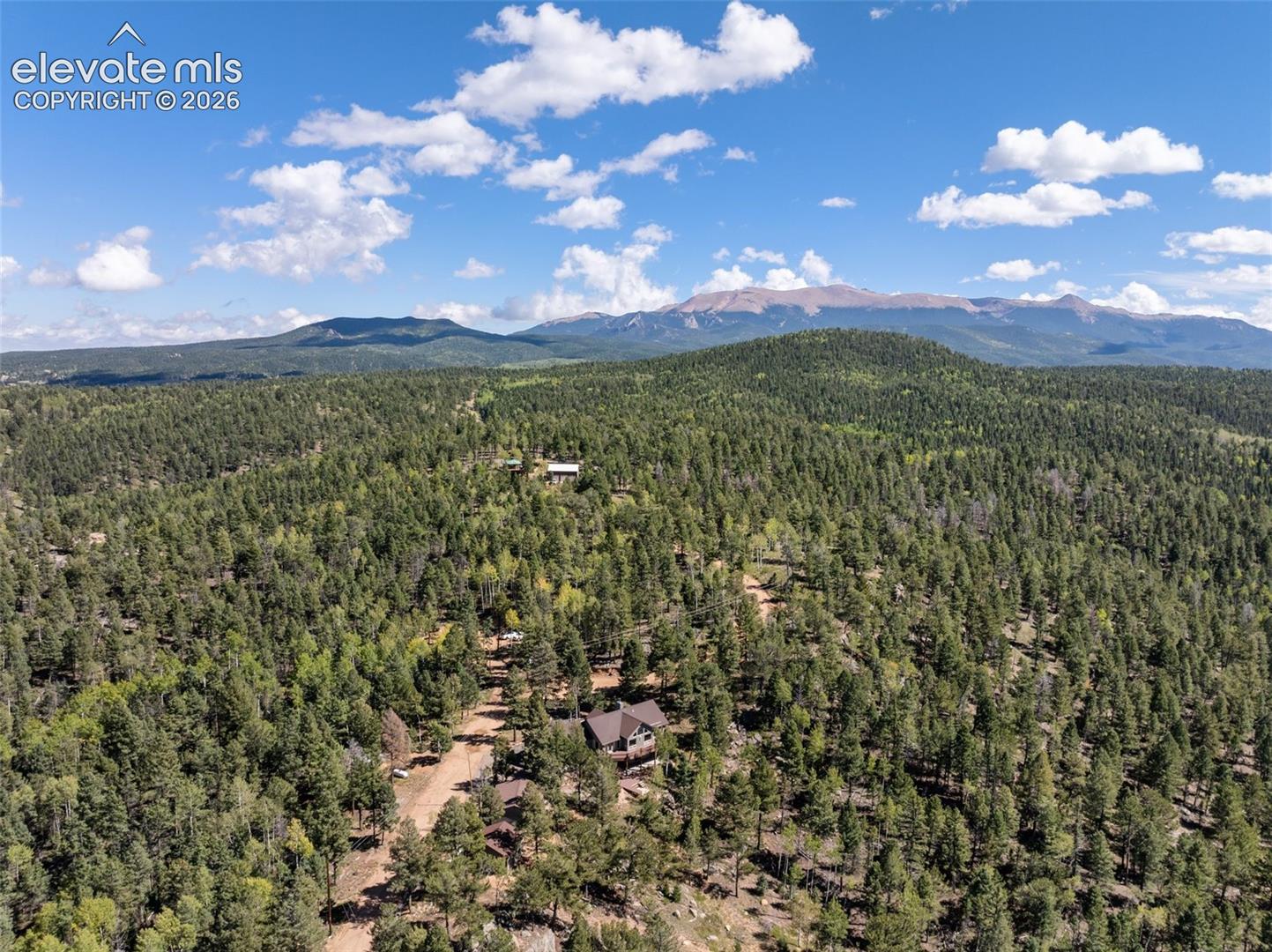 Listing photo 4 for 516 Saguache Drive