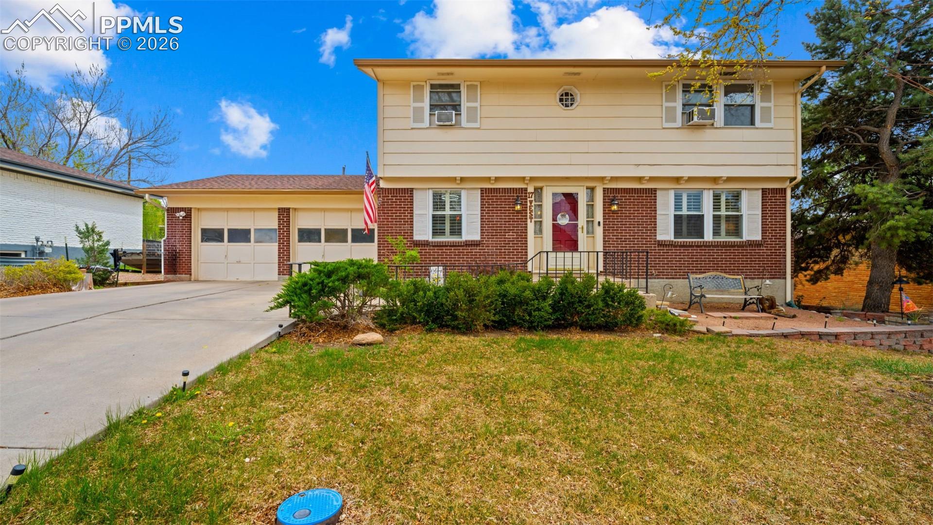 17 Clover Circle