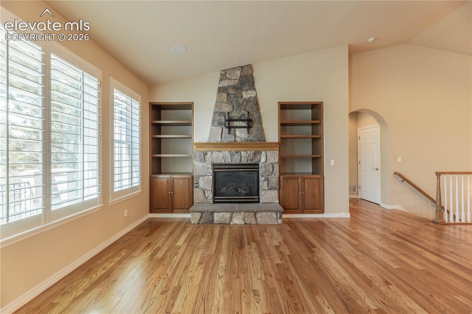 Listing photo 8 for 5011 Vermillion Court