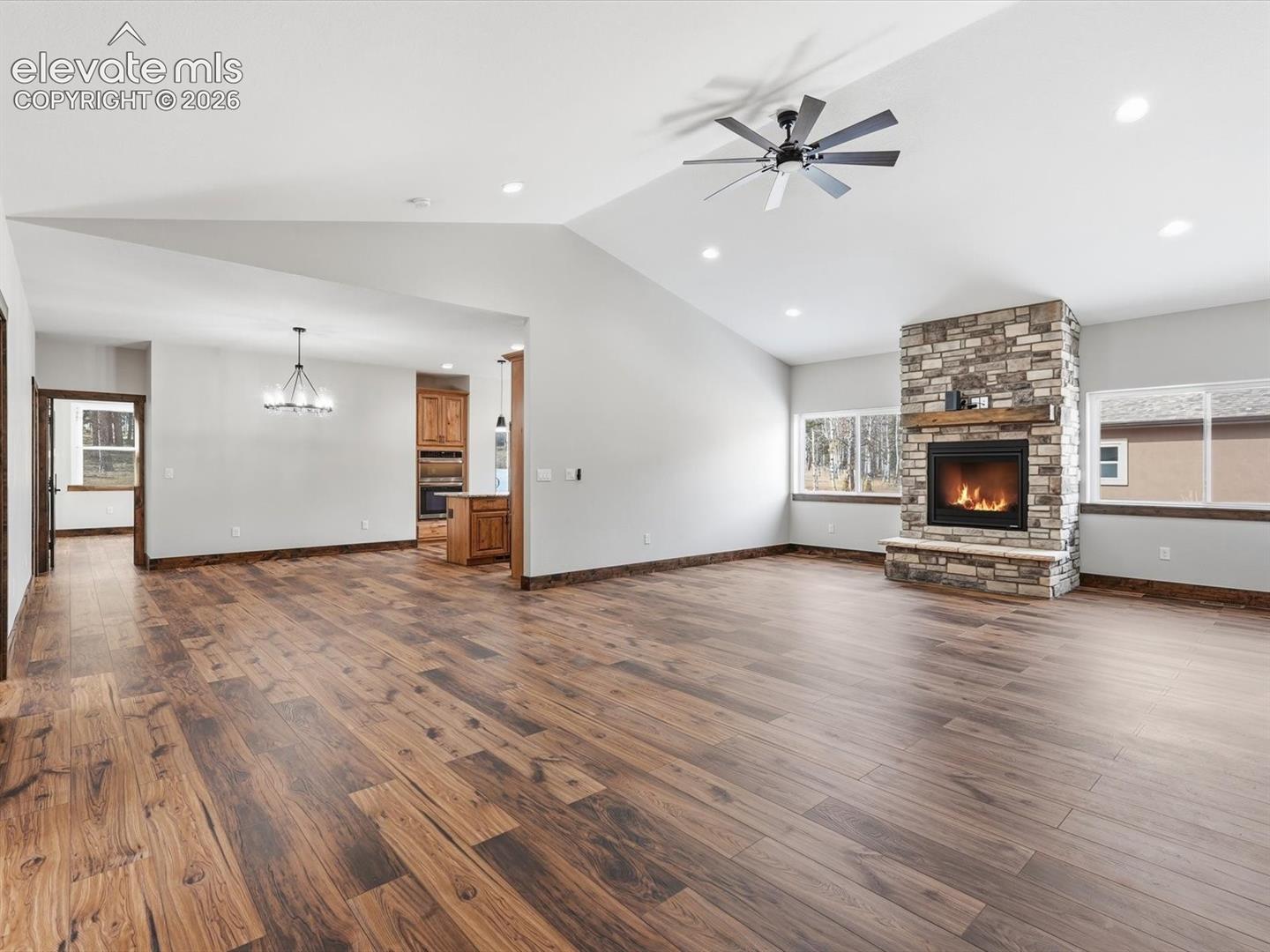 Listing photo 7 for 1309 Stone Ridge Drive