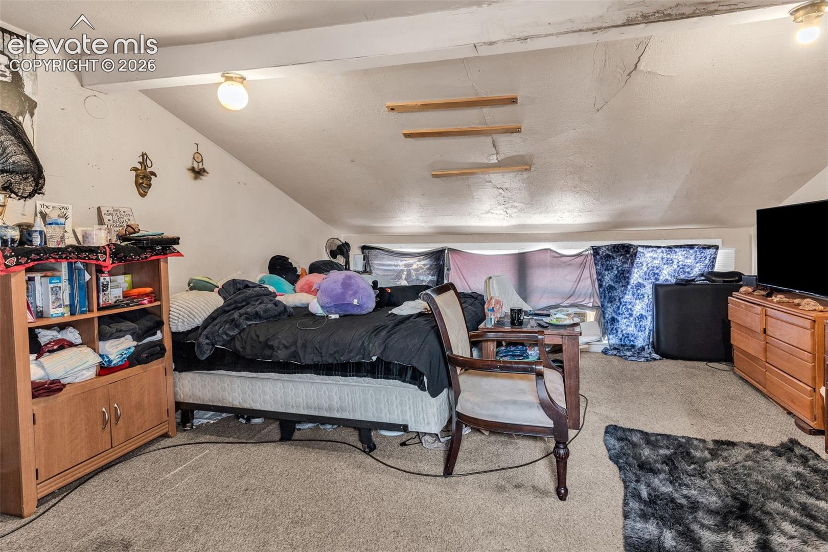 Listing photo 21 for 1008 E 8th Street