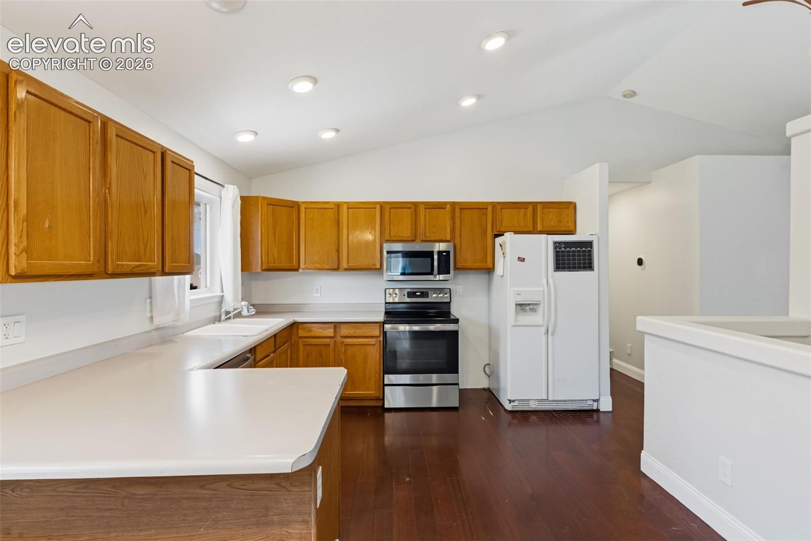 Listing photo 17 for 305 Alma Avenue