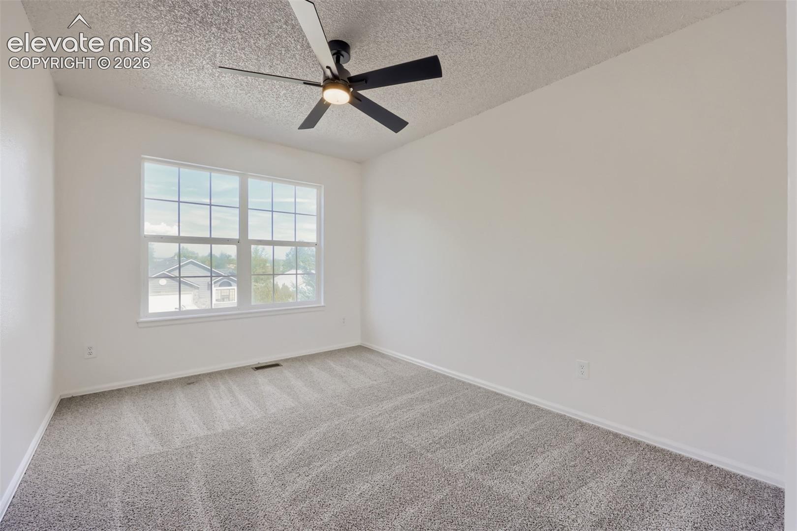 Listing photo 26 for 437 Kearney Avenue