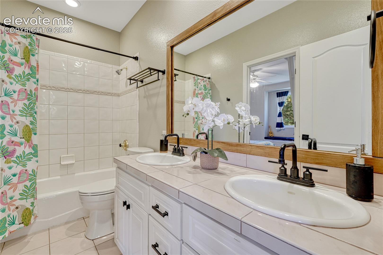 Listing photo 21 for 17180 Colonial Park Drive