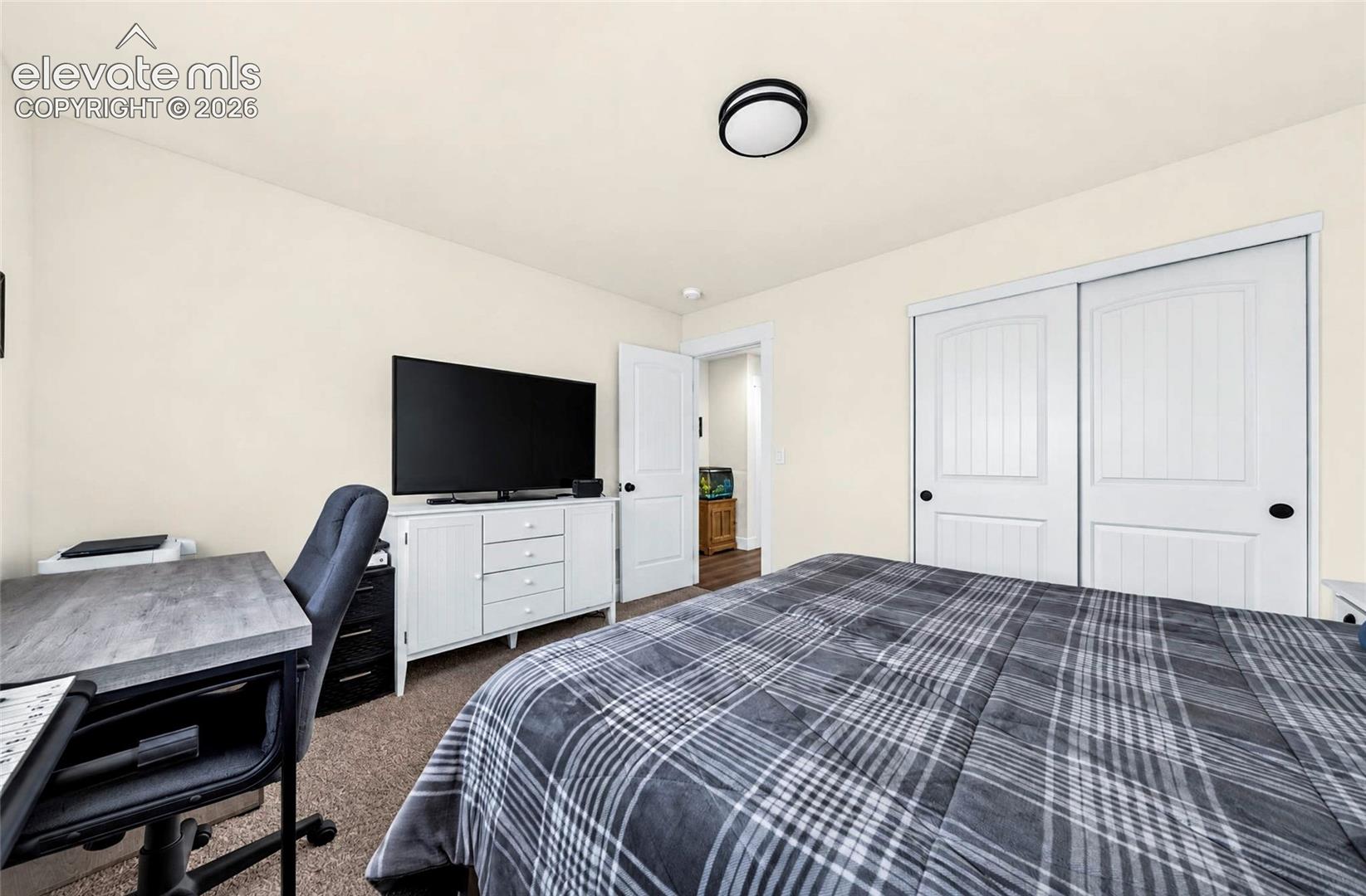 Listing photo 33 for 258 Turnabout Lane