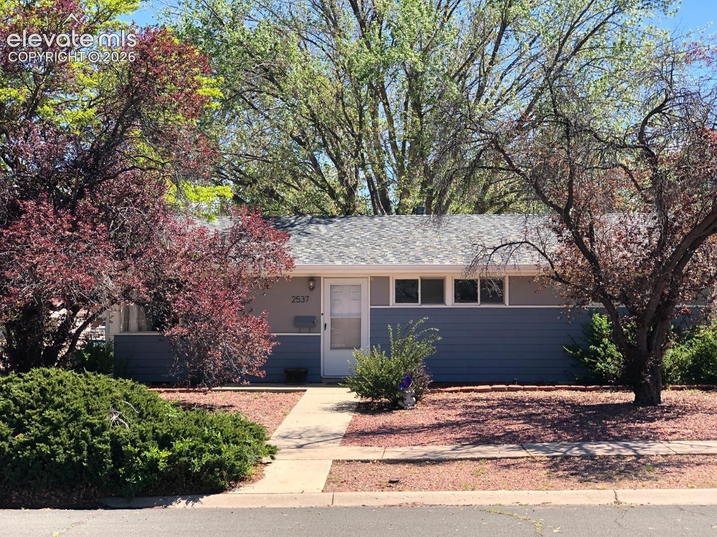 2537 Meadowlark Lane, photo 2