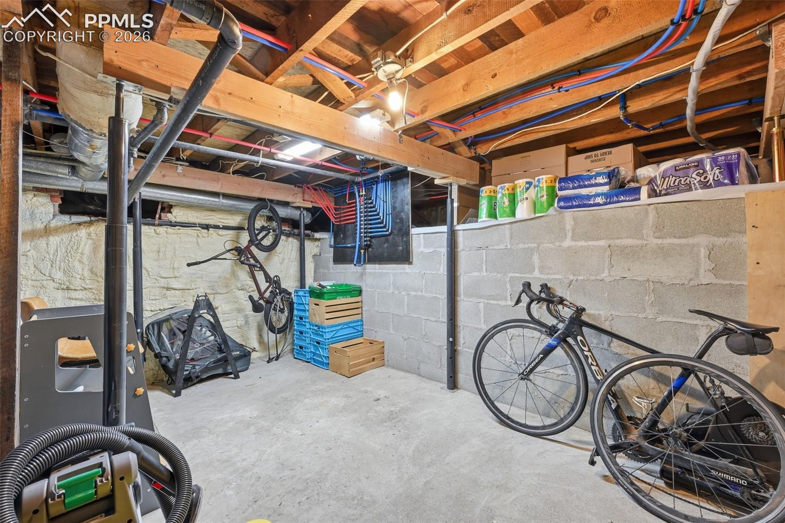 Listing photo 22 for 937 E Costilla Street