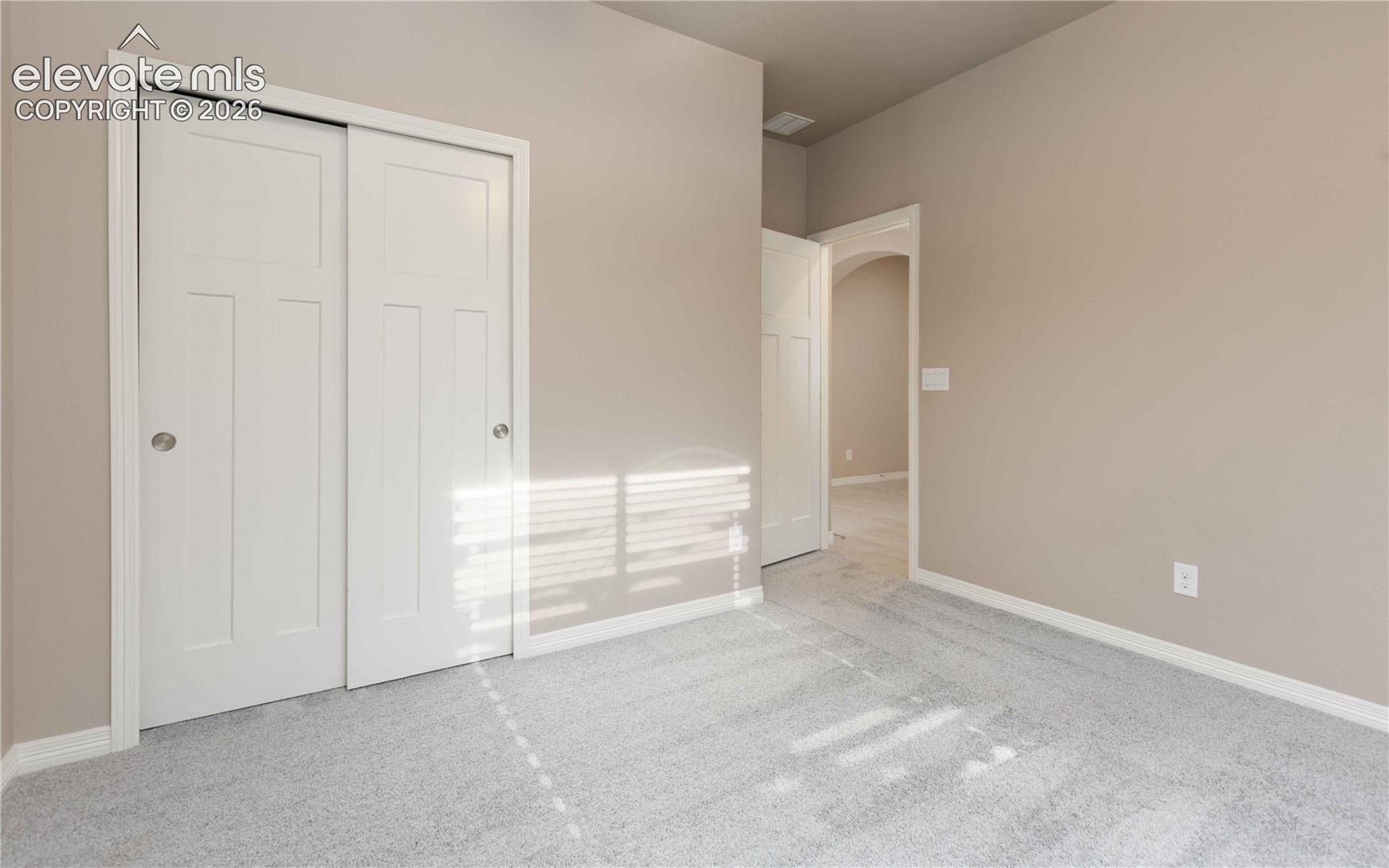 Listing photo 9 for 7684 Peachleaf Drive