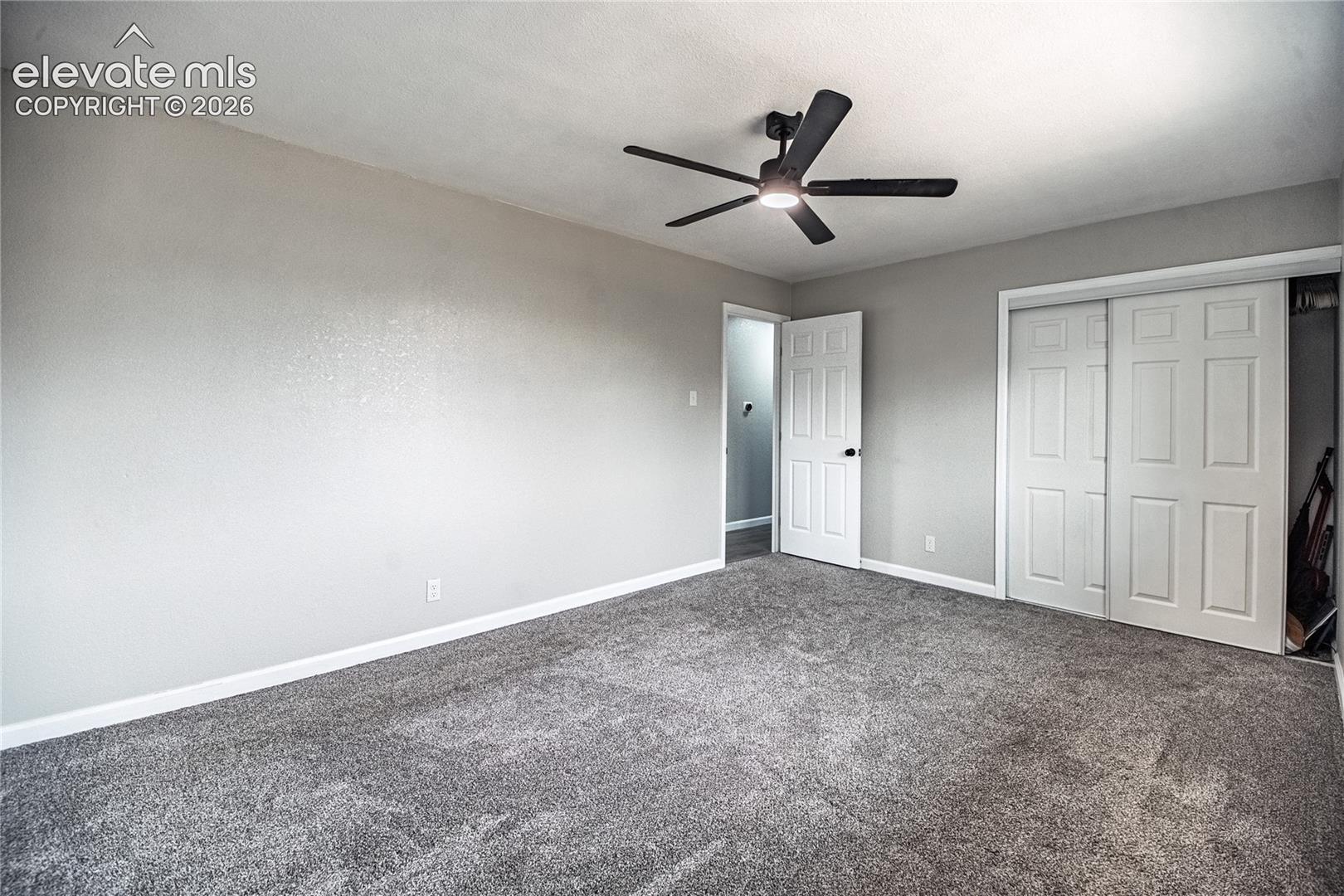 Listing photo 35 for 3816 Devonshire Lane