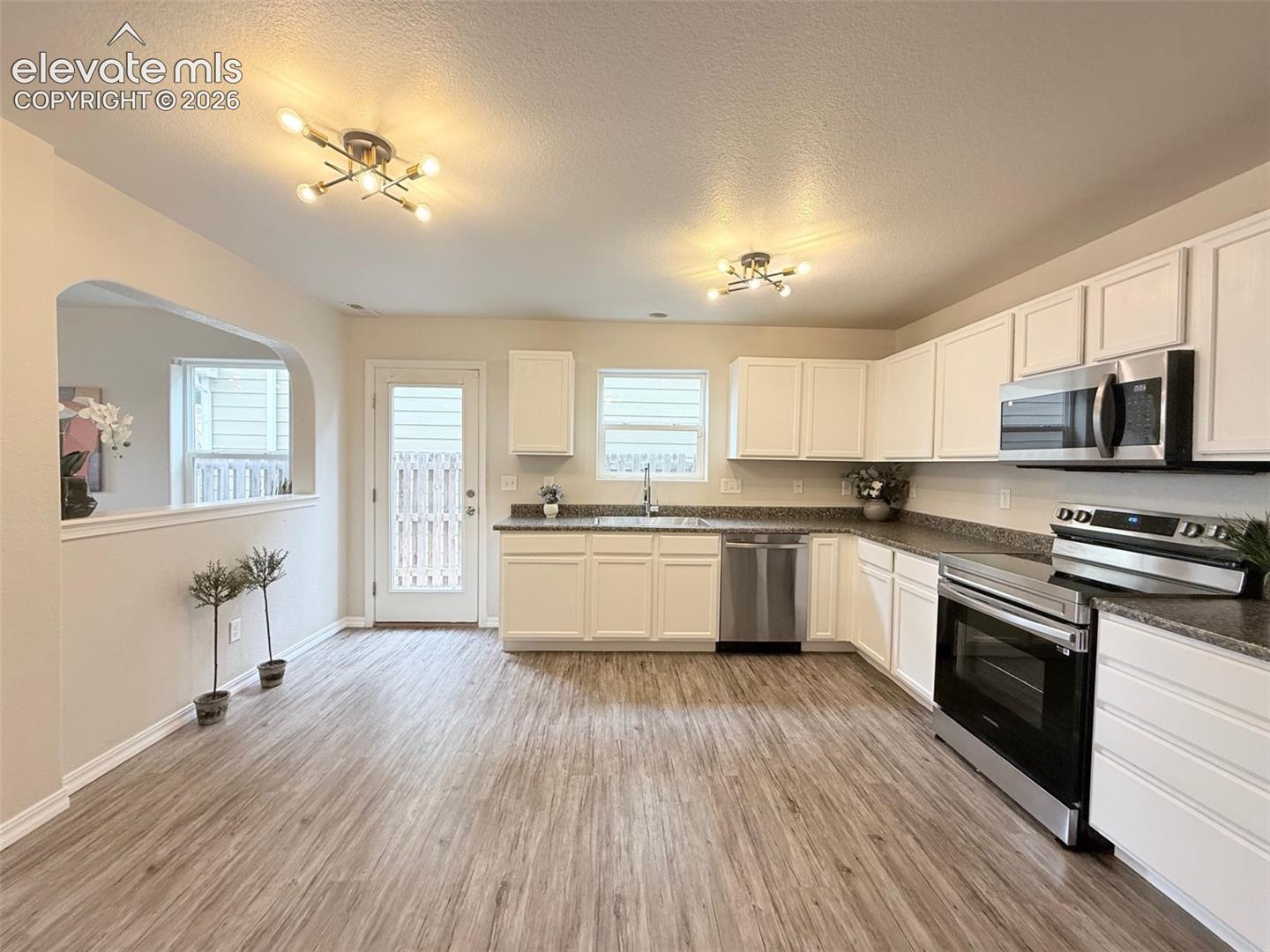 Listing photo 14 for 7721 Crestone Peak Trail