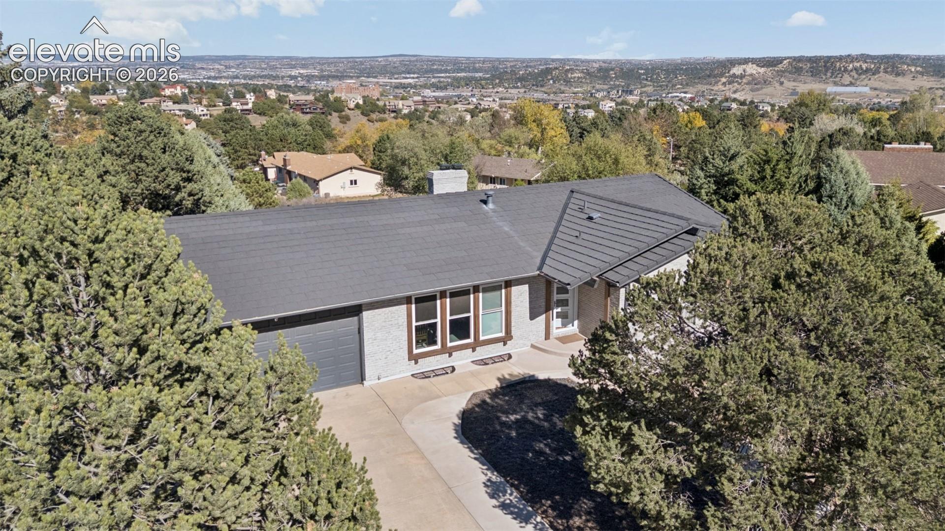 Listing photo 46 for 810 Point of the Pines Drive