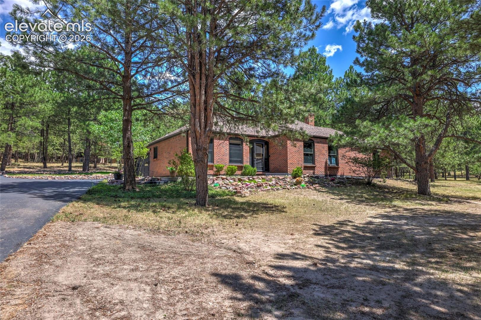 19095 White Fawn Drive
