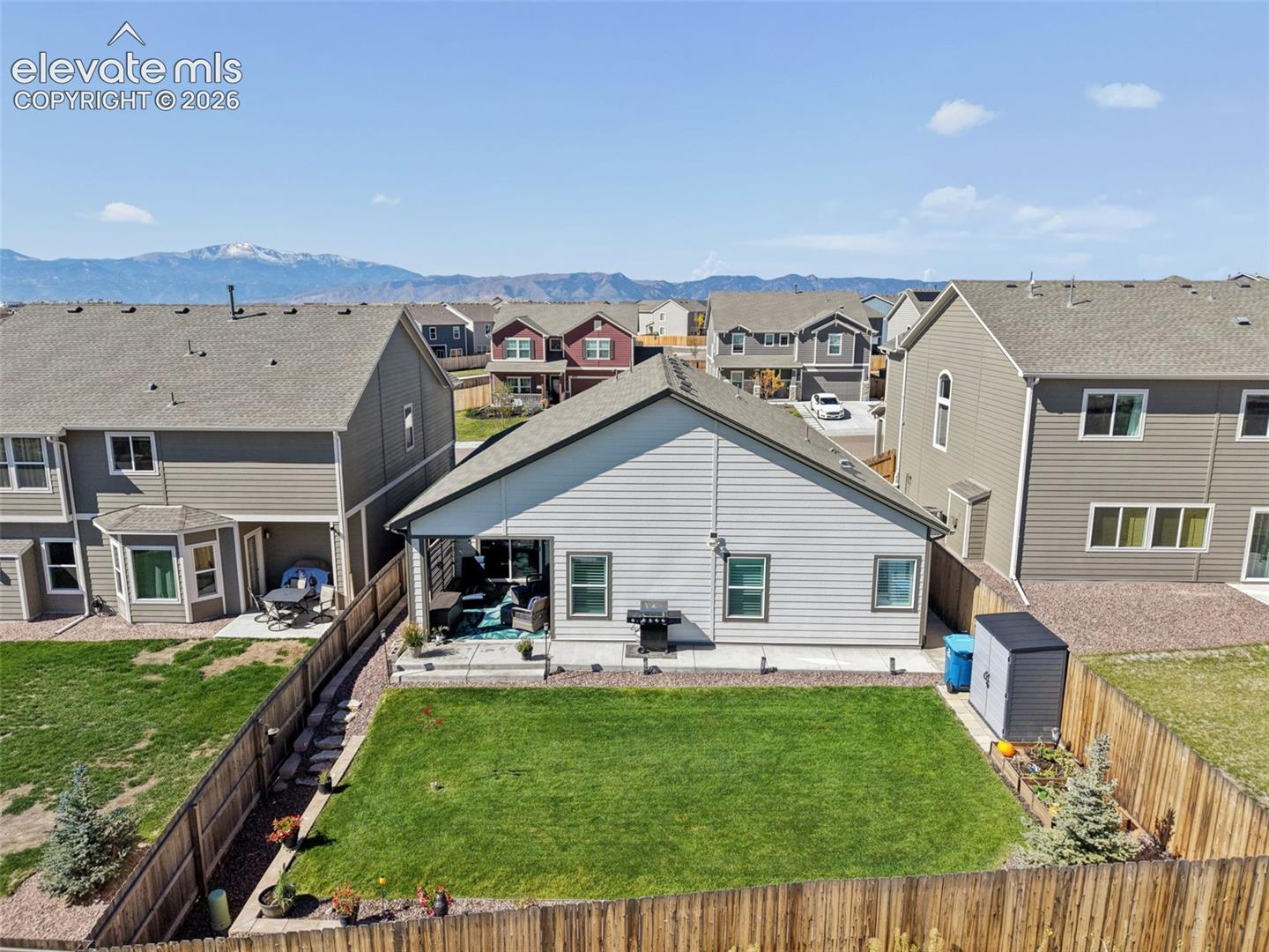 Listing photo 5 for 8675 Bynum Drive