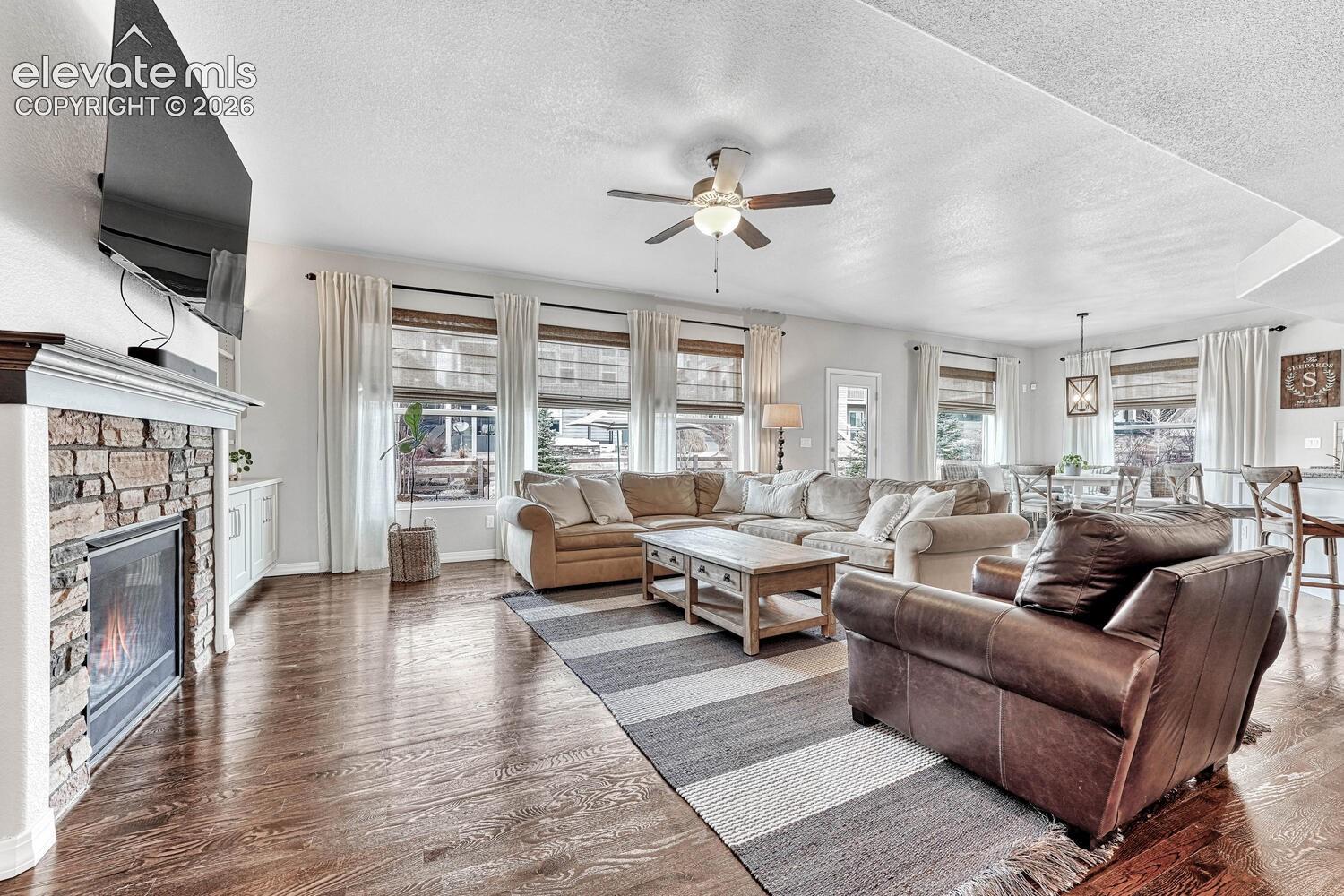 Listing photo 7 for 9190 Kathi Creek Drive