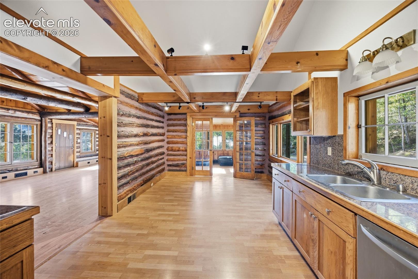 Listing photo 10 for 9795 Mountain Road