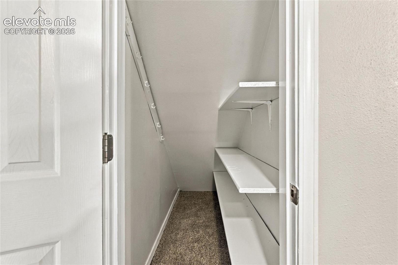 Listing photo 16 for 3705 Brisbane Drive