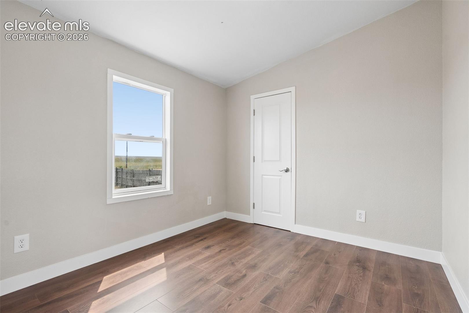 Listing photo 32 for 4671 Pipestem Avenue