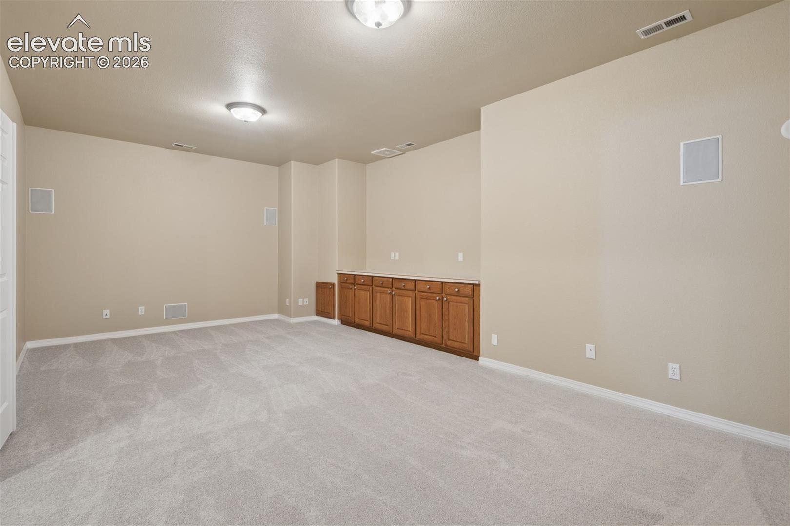 Listing photo 45 for 147 Metcalf Lane