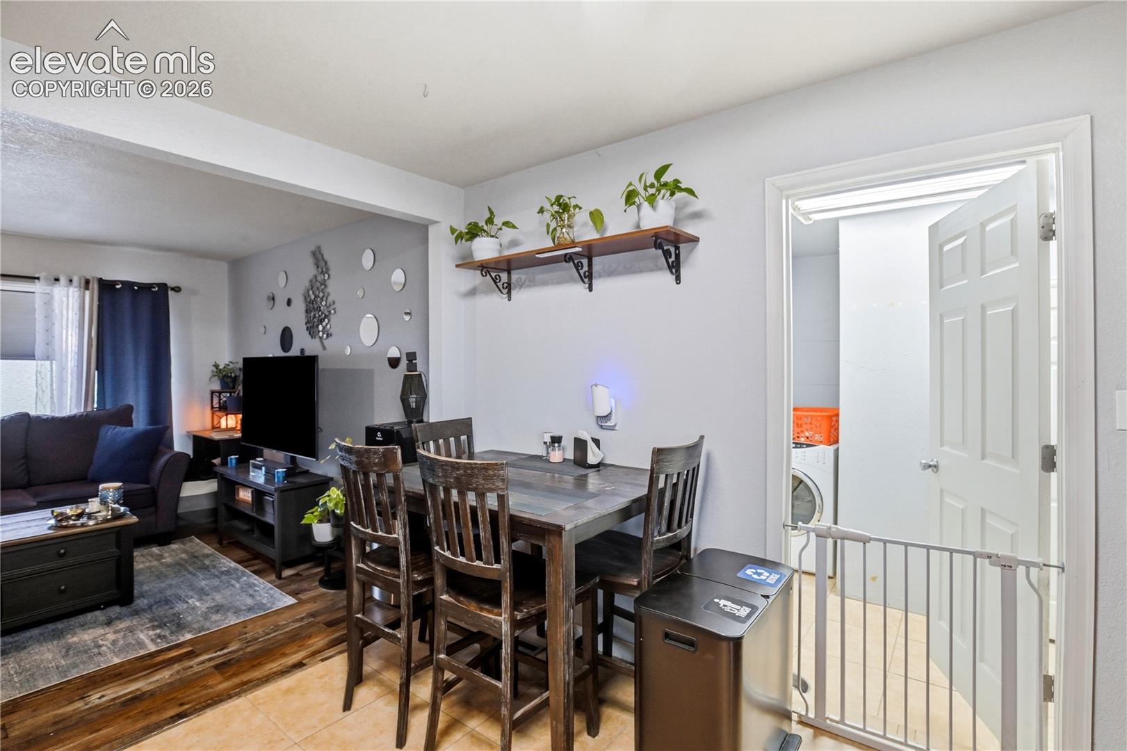 Listing photo 11 for 137 Steven Drive