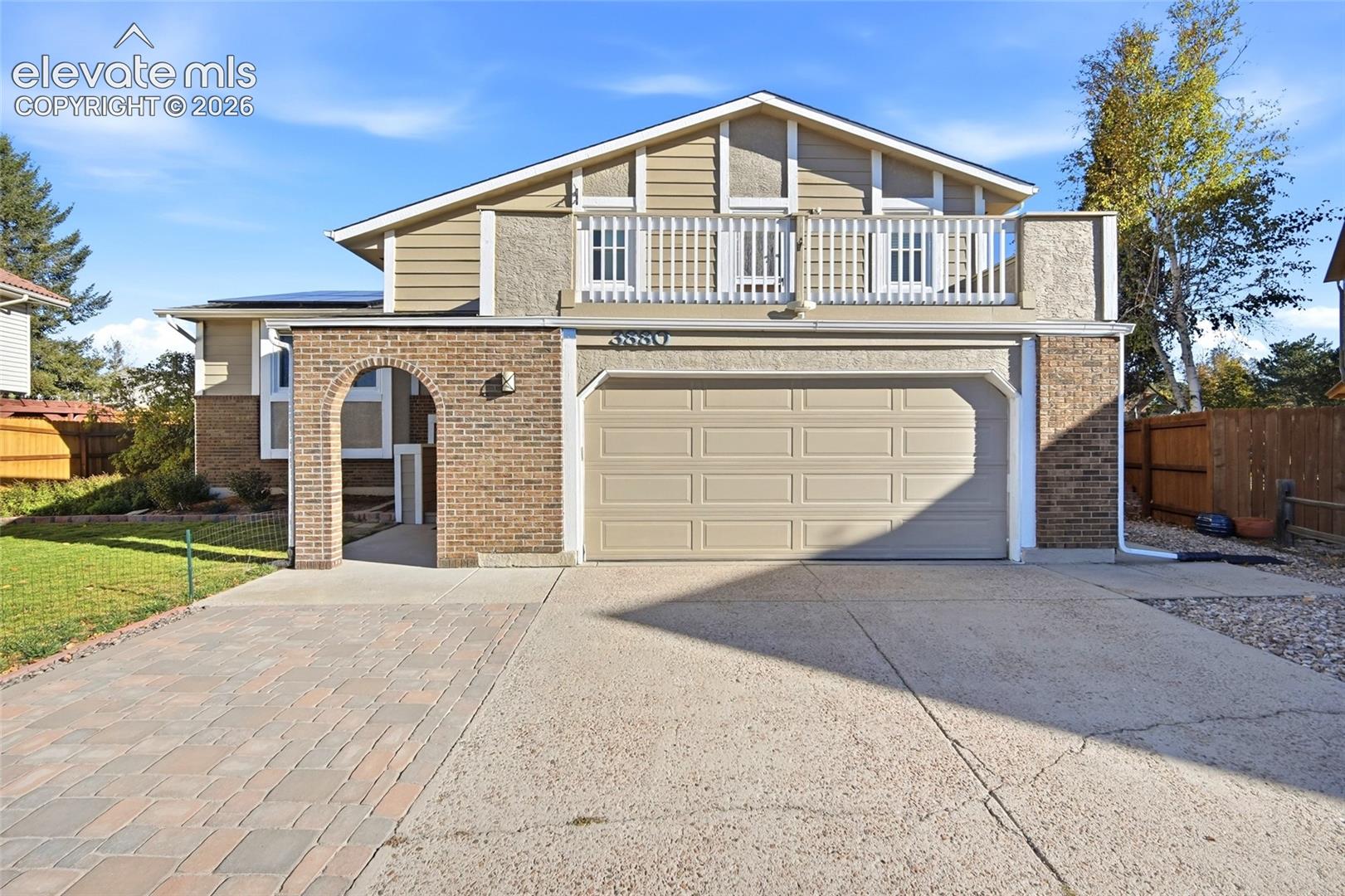 Listing photo 2 for 3880 Cloud Drive