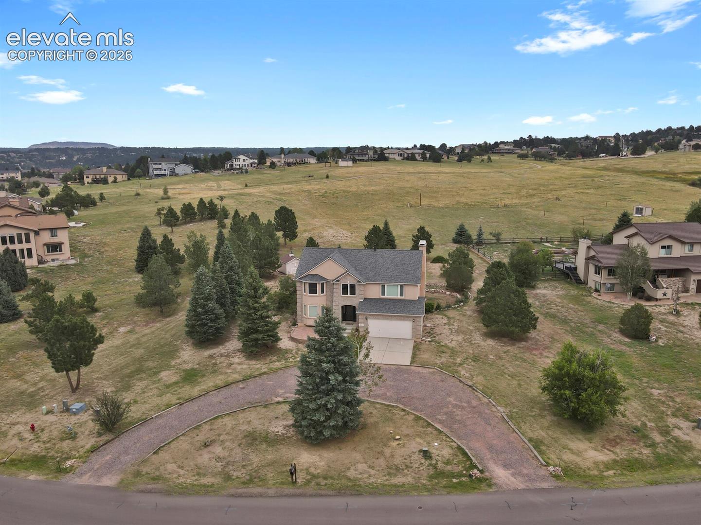 Listing photo 33 for 916 W Caribou Drive
