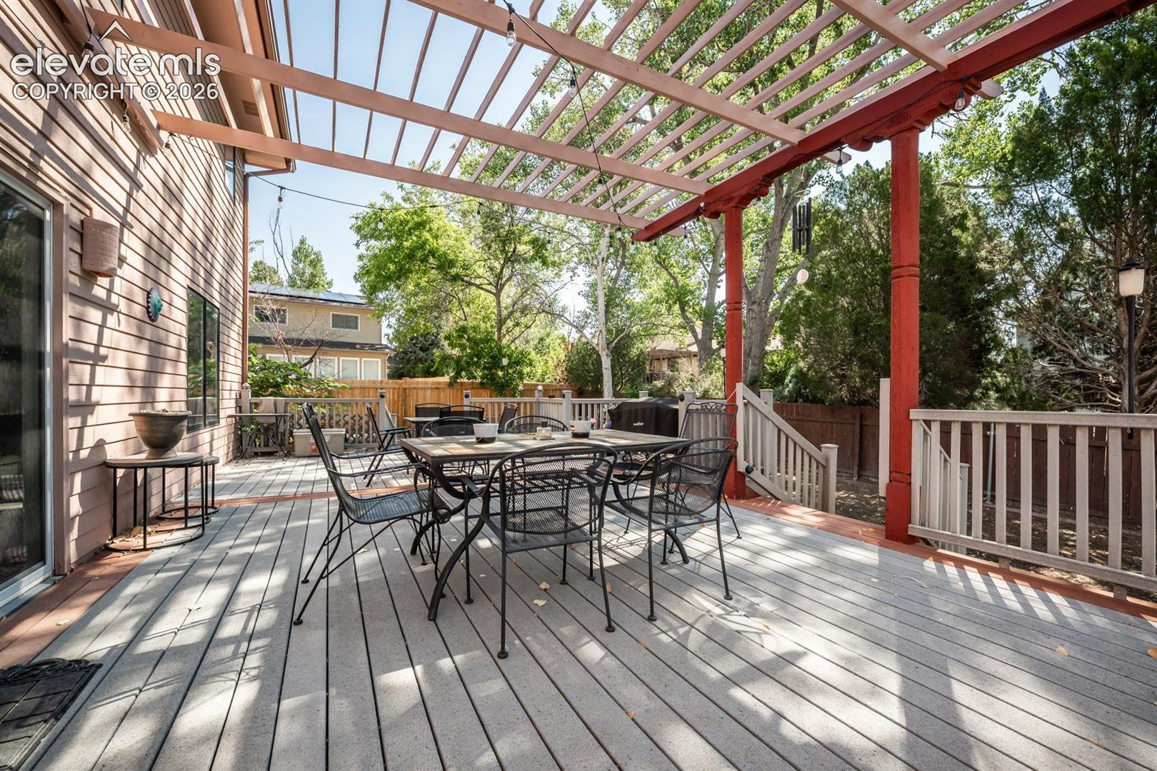 Listing photo 6 for 111 Ironweed Drive