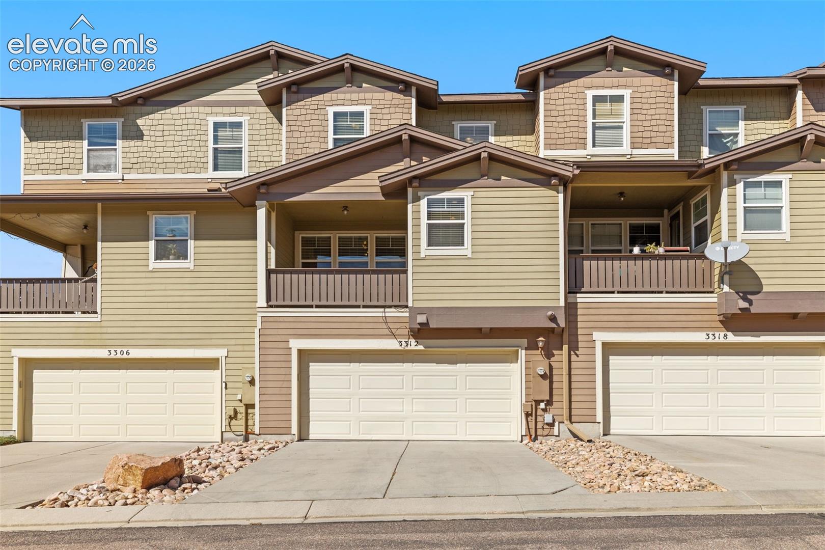 Listing photo 9 for 3312 Ironton Creek Point
