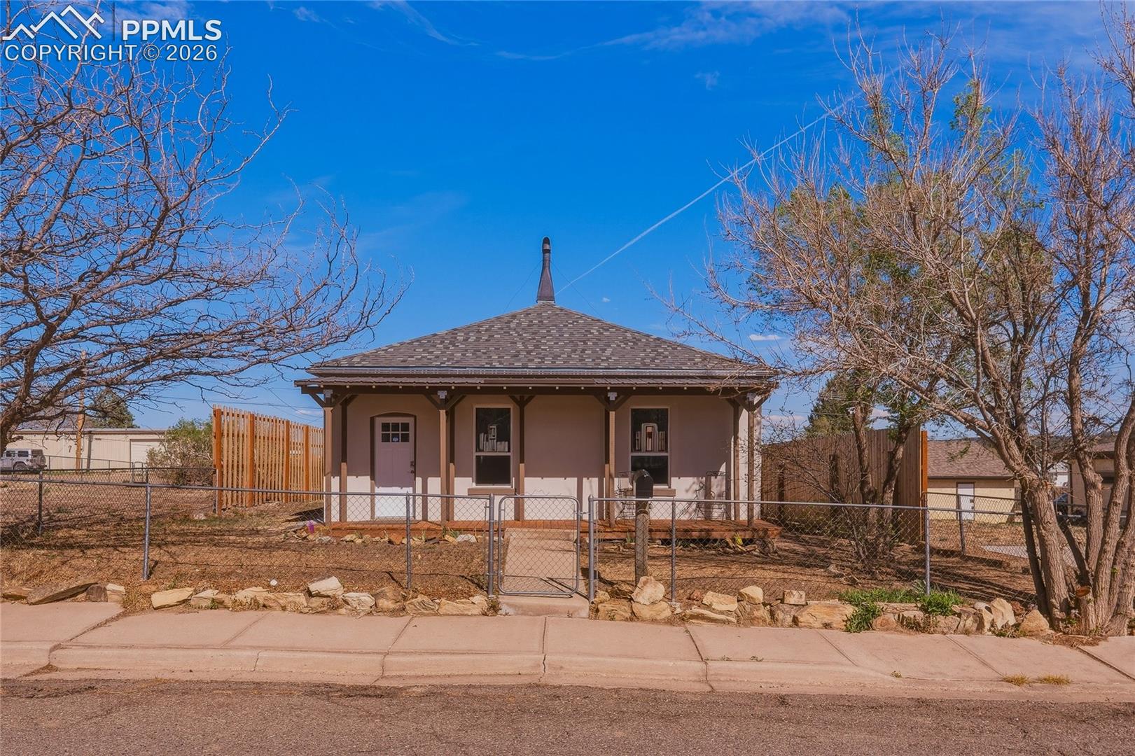 1610 San Luis Street, photo 2