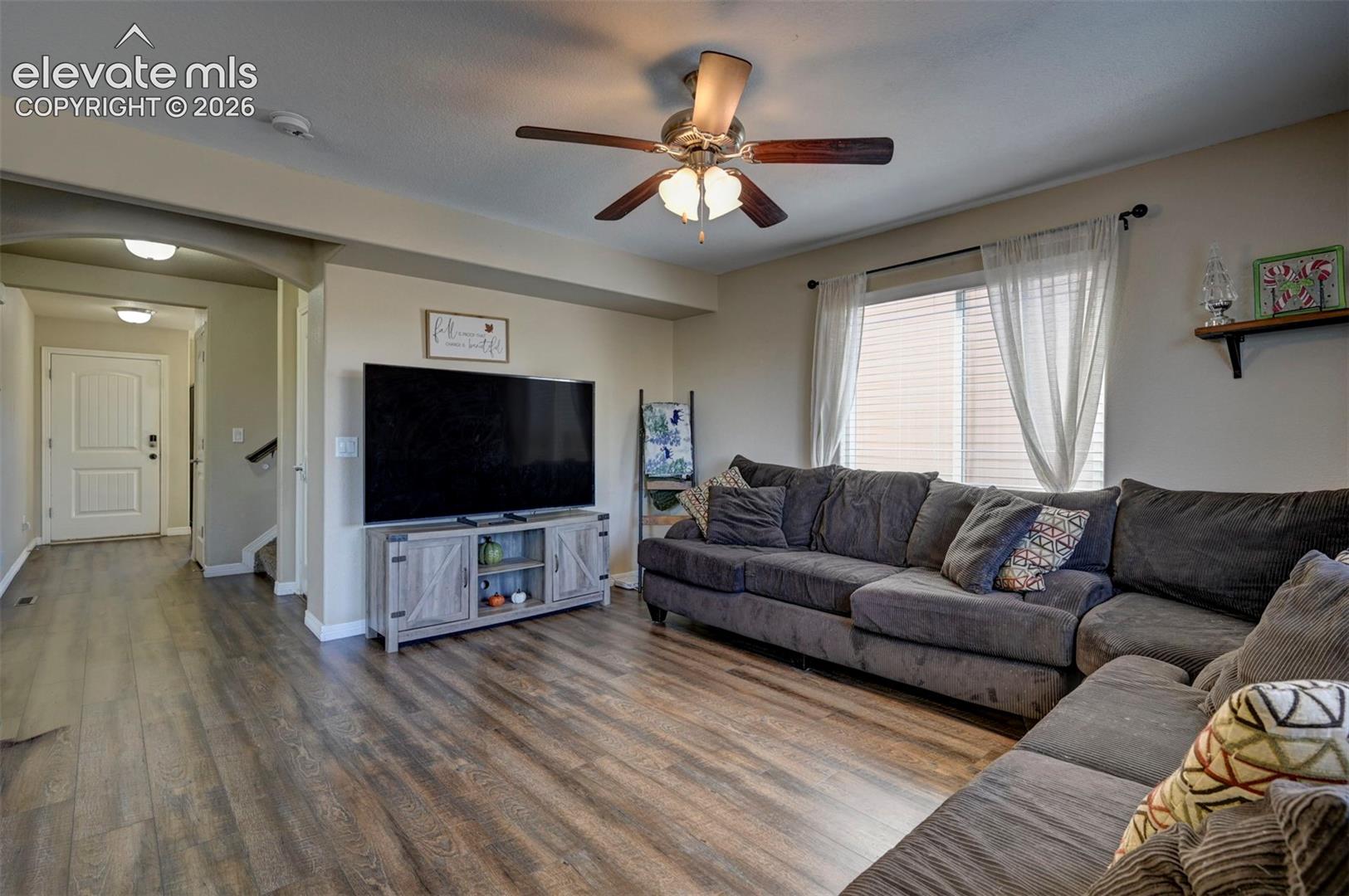 Listing photo 14 for 10018 Silver Stirrup Drive