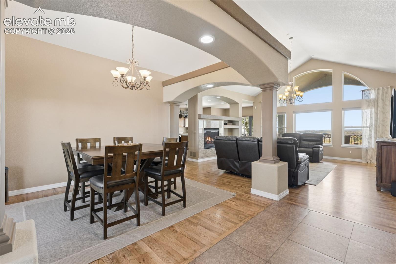 Listing photo 8 for 1055 Bayfield Drive