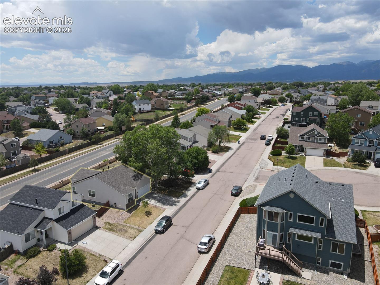 Listing photo 17 for 8806 Silver Glen Drive