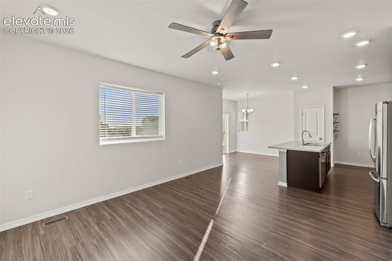 Listing photo 6 for 5659 Heathland Terrace