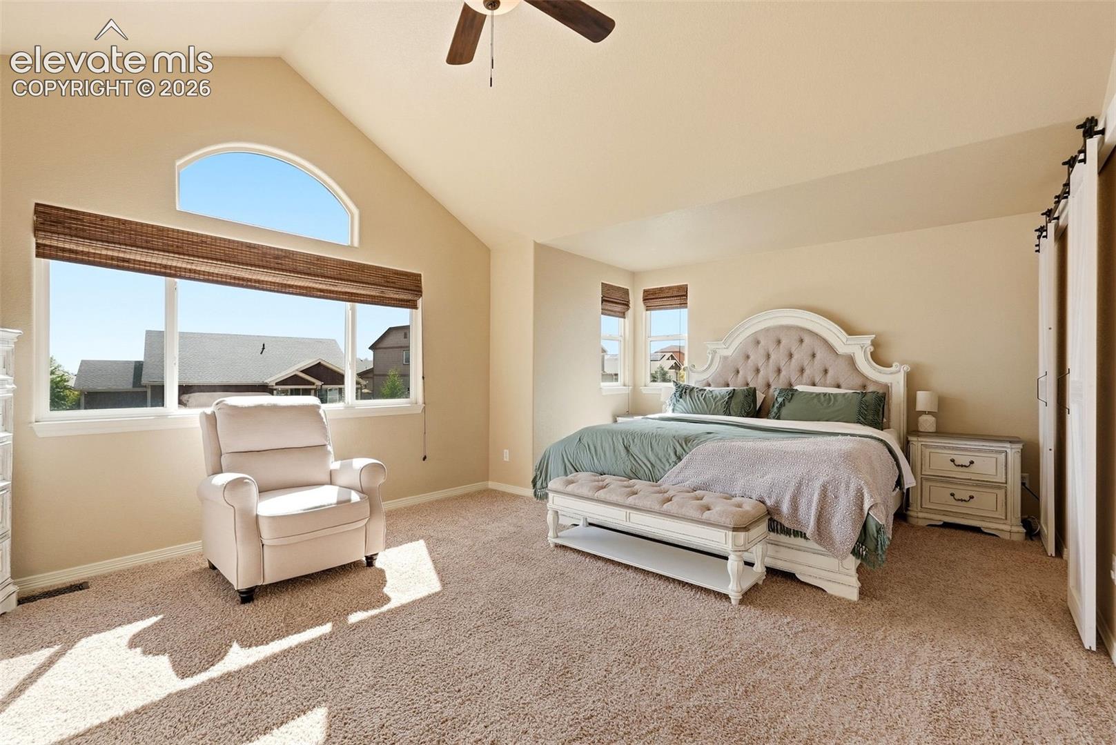 Listing photo 3 for 10567 Mount Evans Drive