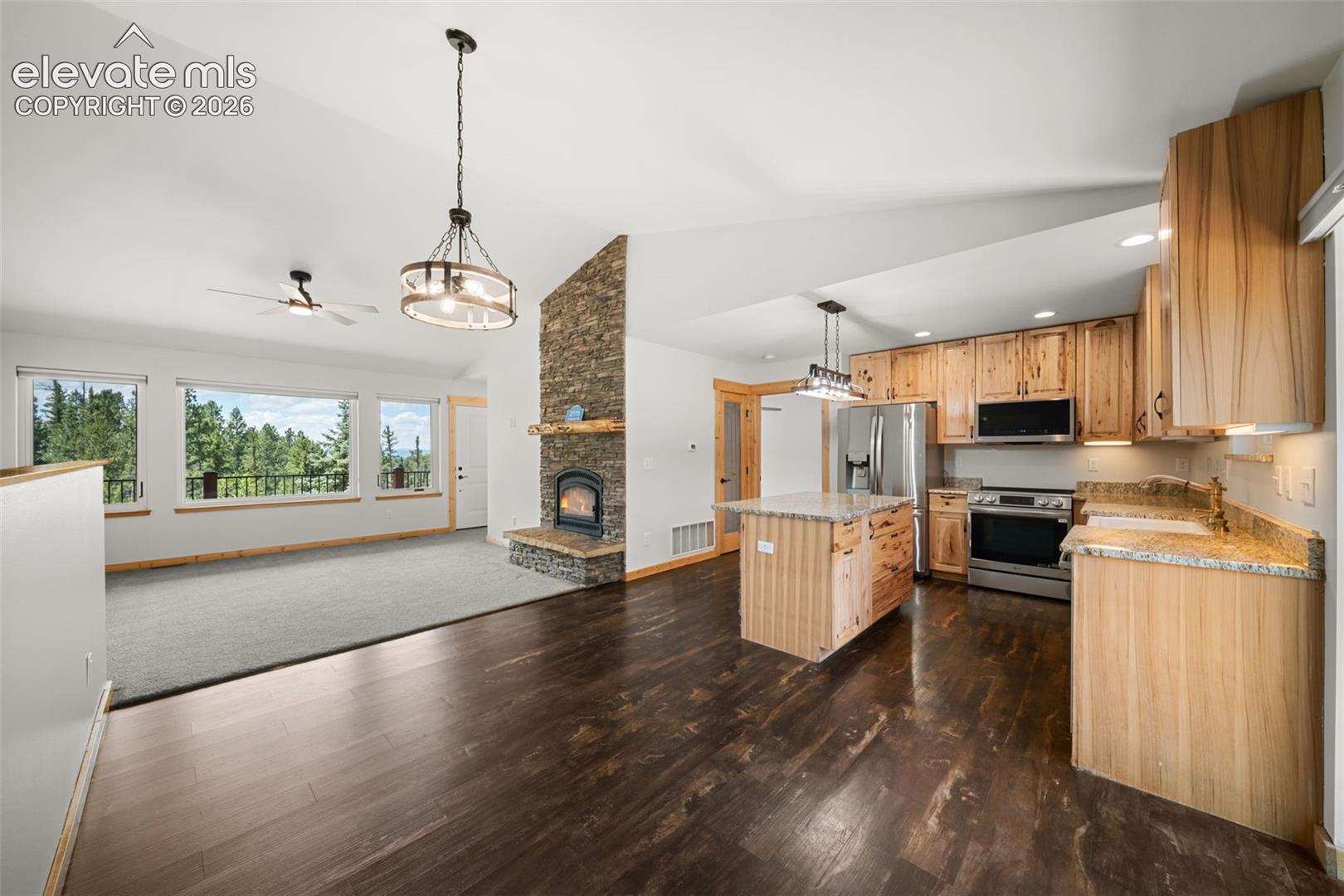 Listing photo 7 for 2775 Pathfinder Road