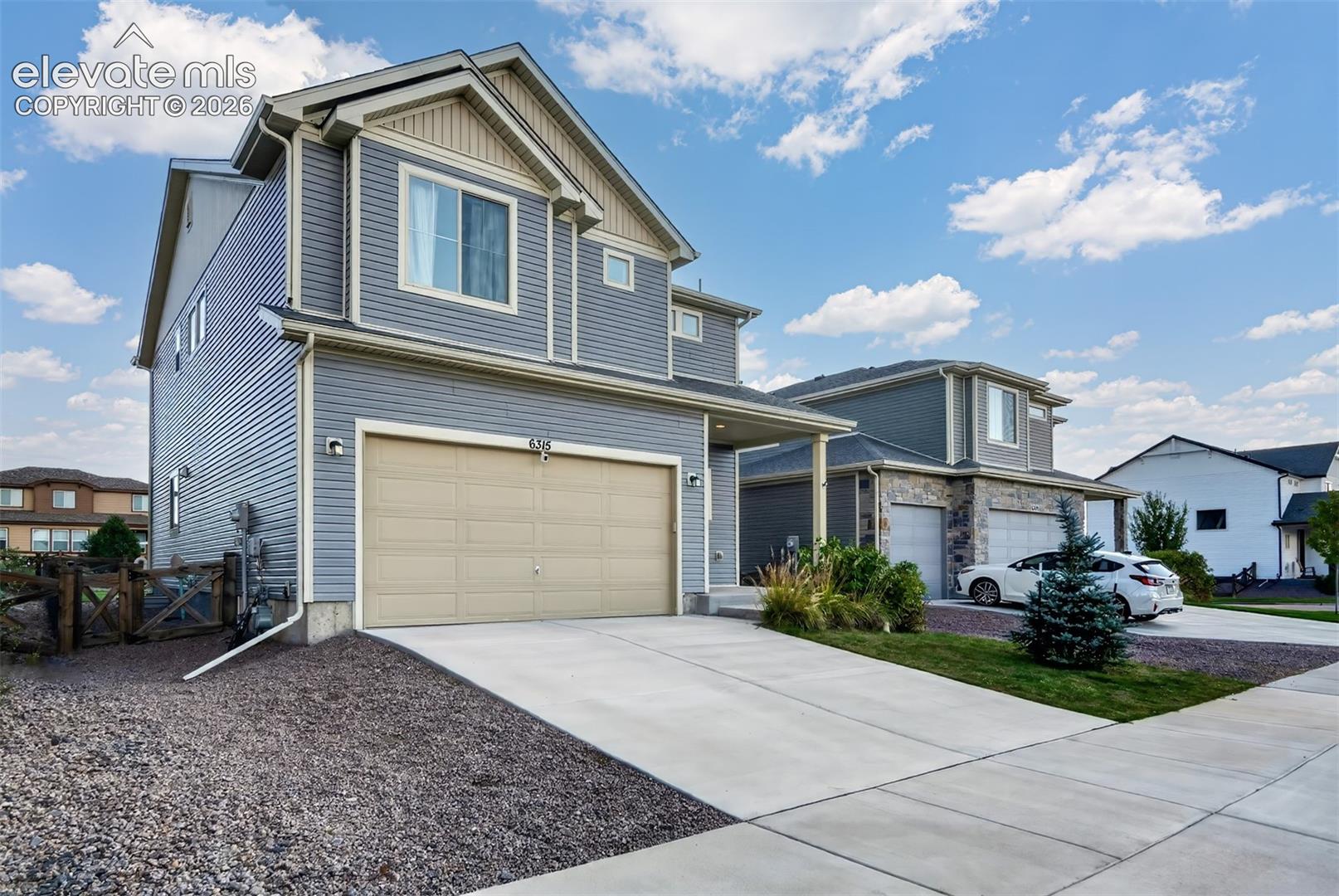 Listing photo 2 for 6315 Kildare Drive