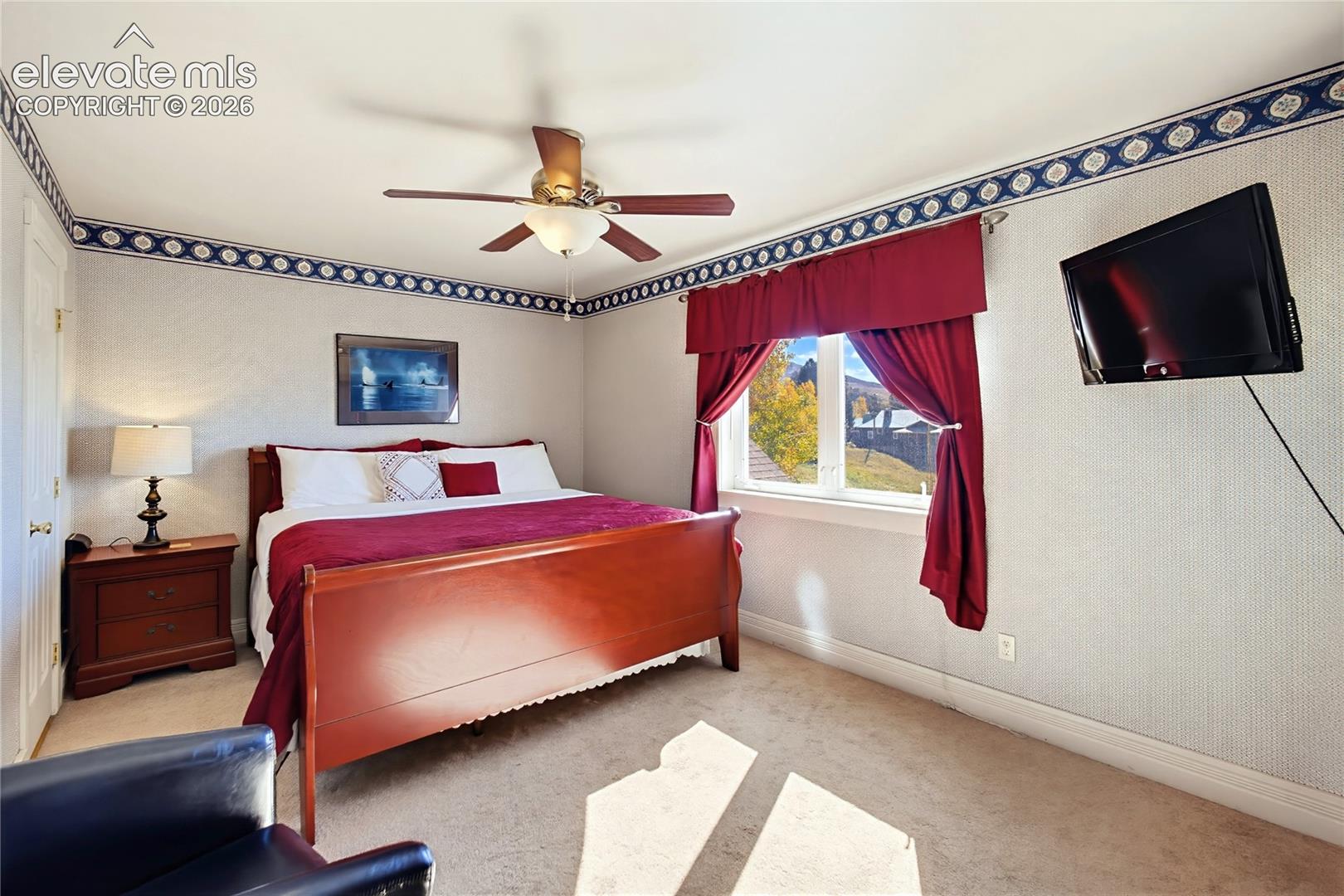 Listing photo 26 for 222 E Placer Street