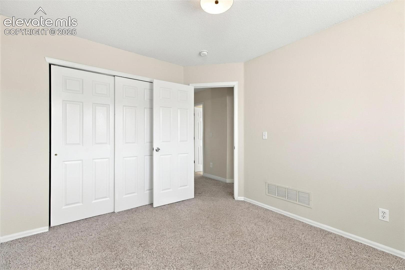 Listing photo 15 for 5263 Prairie Grass Lane