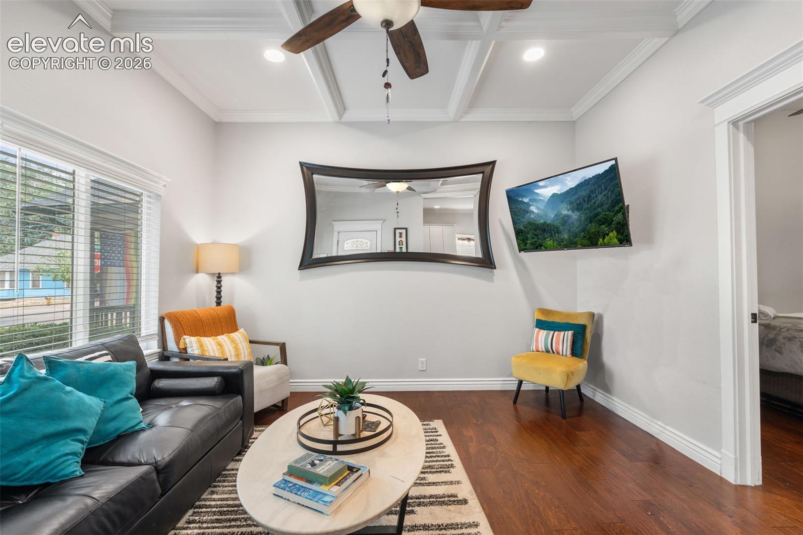 Listing photo 7 for 2130 W Kiowa Street