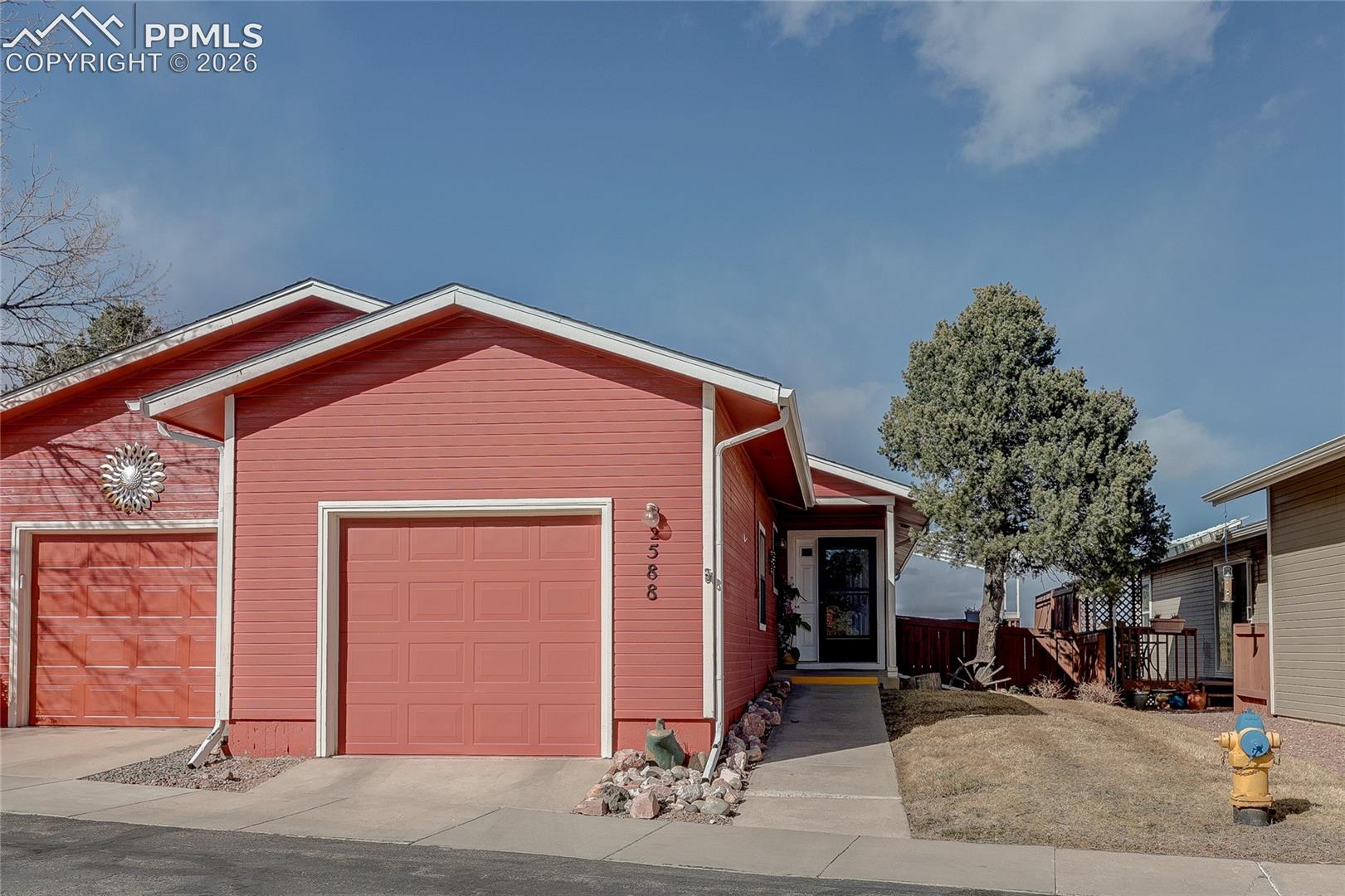 2588 Patriot Heights