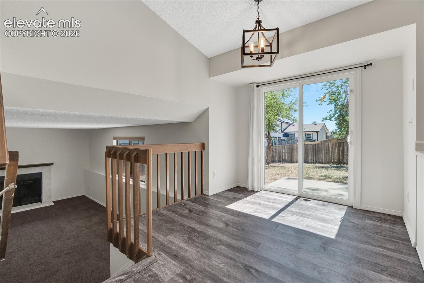 Listing photo 8 for 5555 Alma Terrace