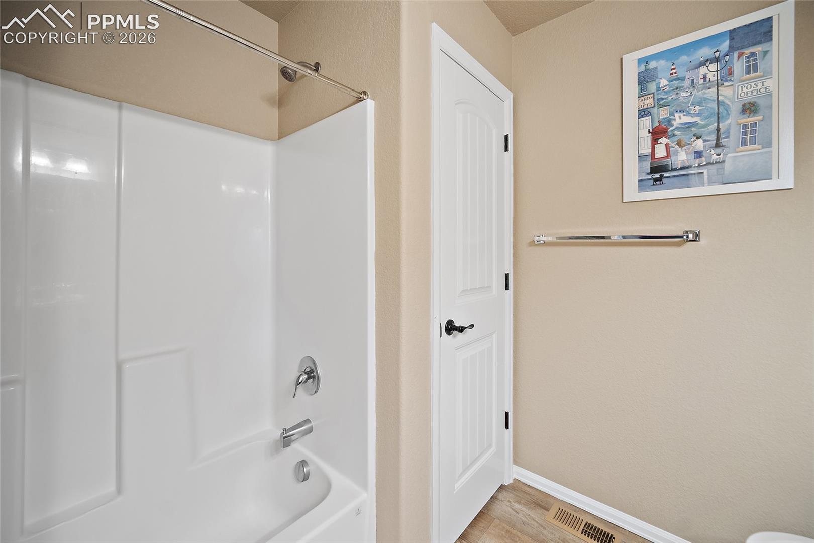 7617 Black Spruce Heights, photo 27