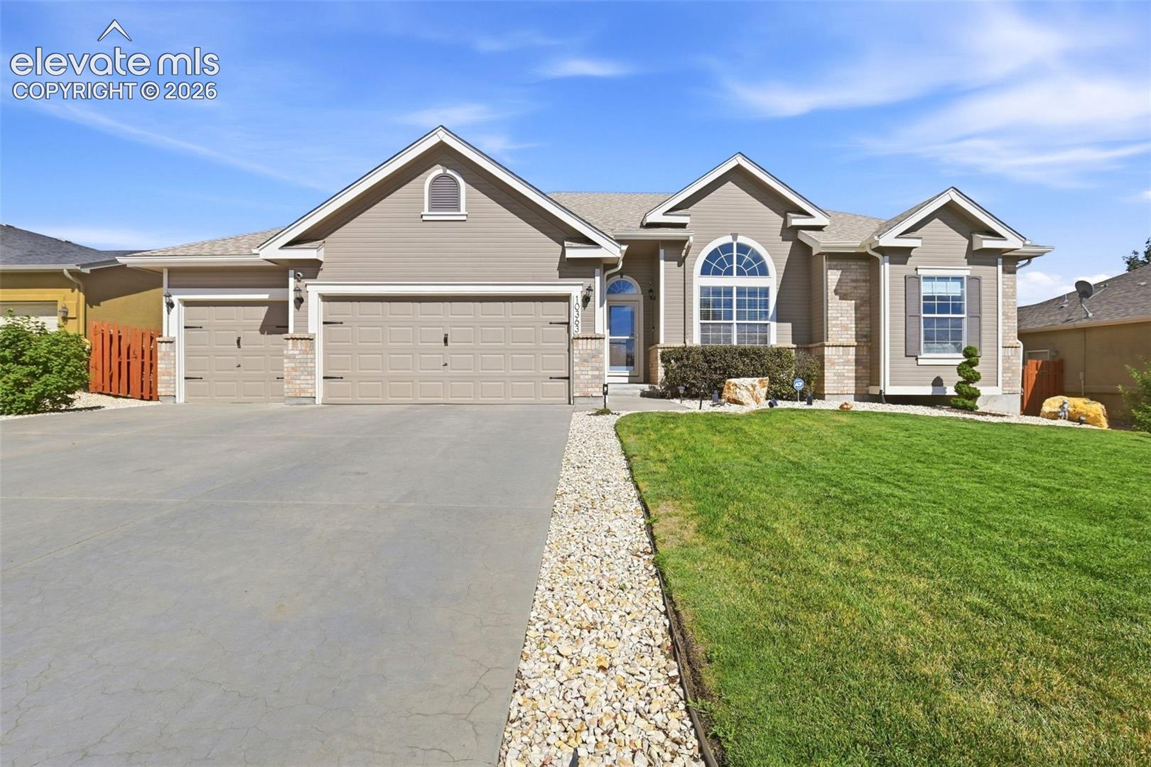 Listing photo 38 for 10363 Capital Peak Way