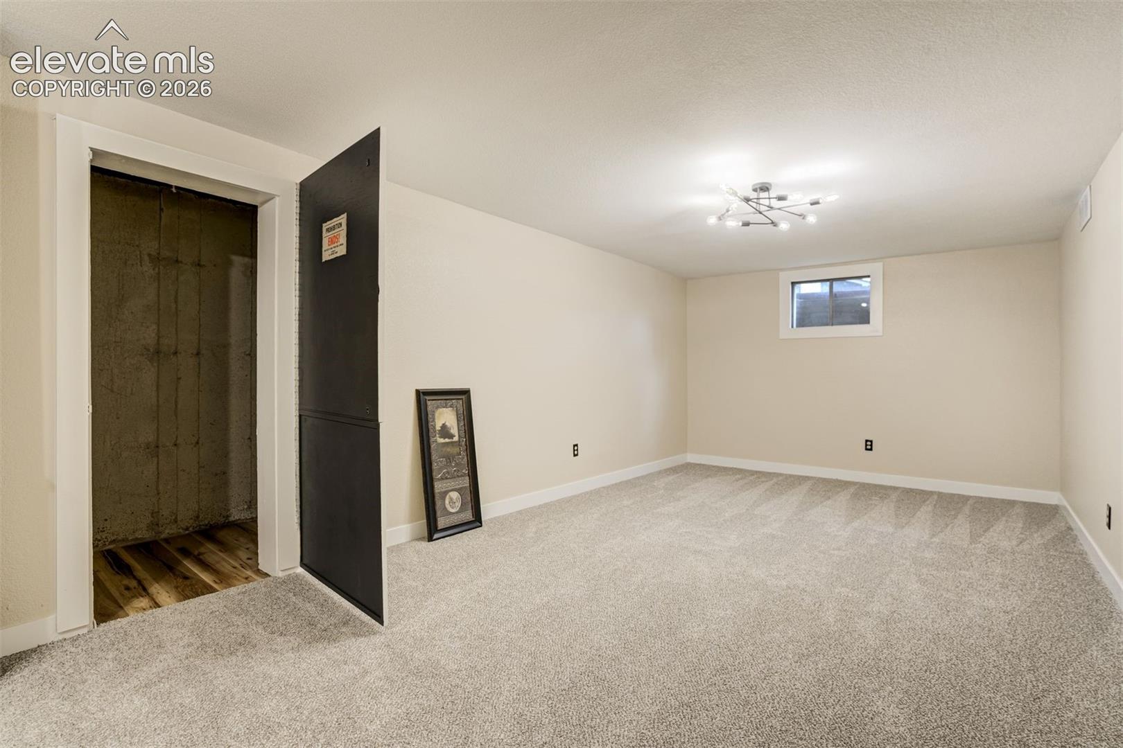 Listing photo 31 for 1730 Auburn Drive